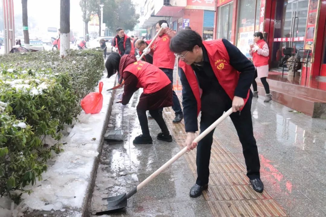 兴禾自动化获专利电池极片贴胶设备颠覆传统设计提升生产效率