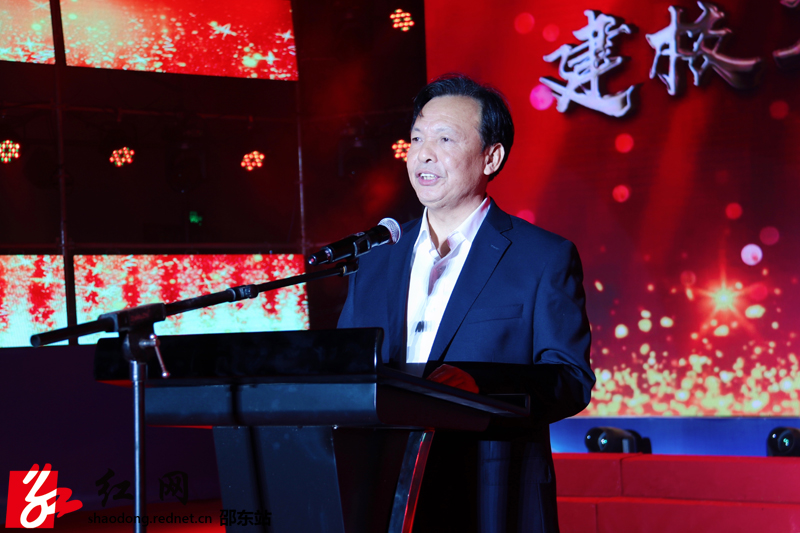 邵东创新实验学校举行建校20周年文艺汇演(图1)