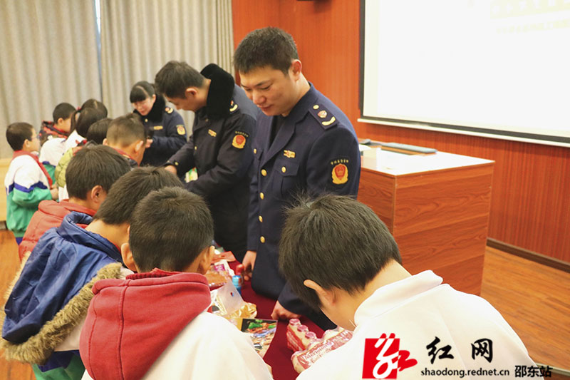 邵东县食药工质局把食品安全教育送进校园(图3)