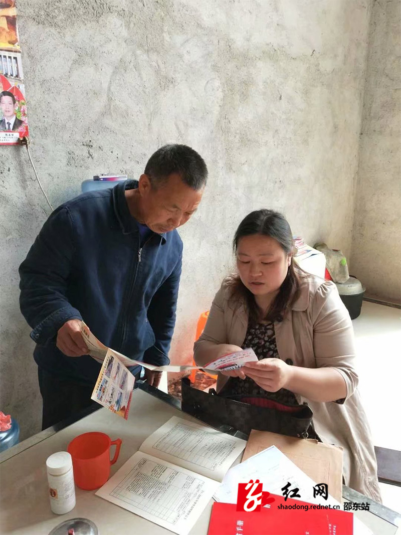邵东县不动产登记中心开展扫黑除恶宣传大覆盖(图1)