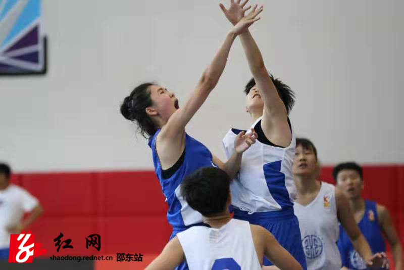 邵东三中女篮挺进全国比赛总决赛(图1)
