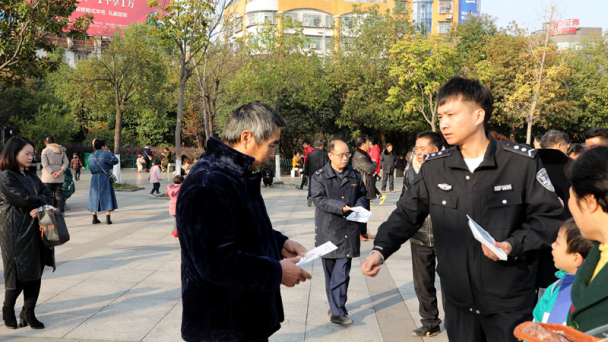 邵东市着力守护老人“钱袋子”(图3)