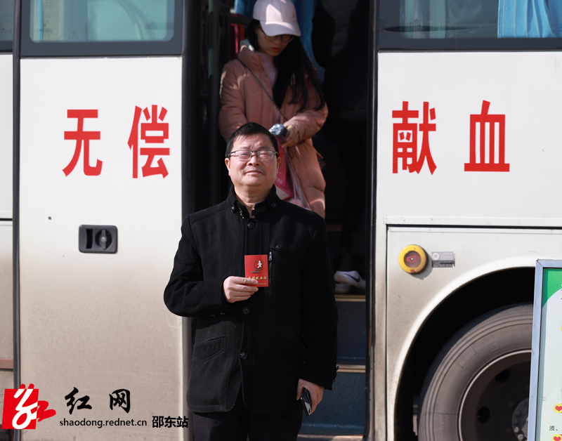 邵东392名教师两天献血超1万毫升(图1)