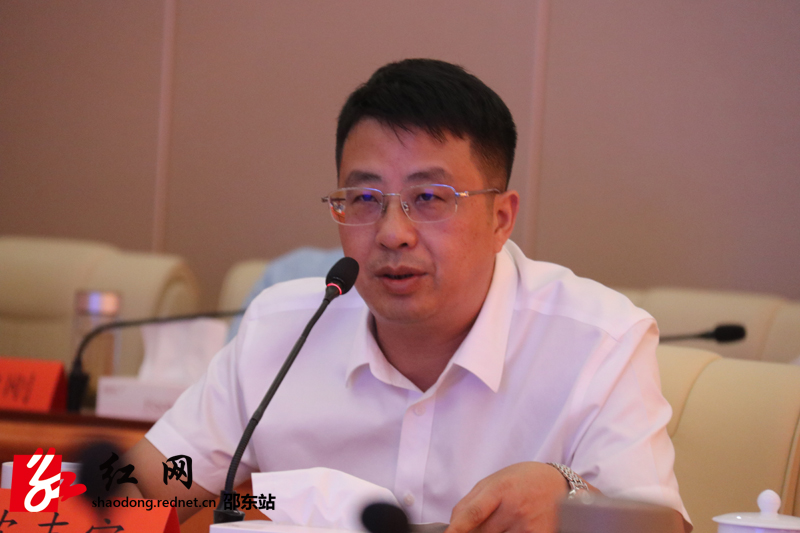 邵东市委“不忘初心、牢记使命”主题教育读书班结业(图1)