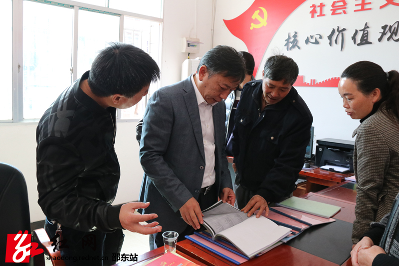 周玉凡到简家陇镇督查脱贫攻坚工作(图1)