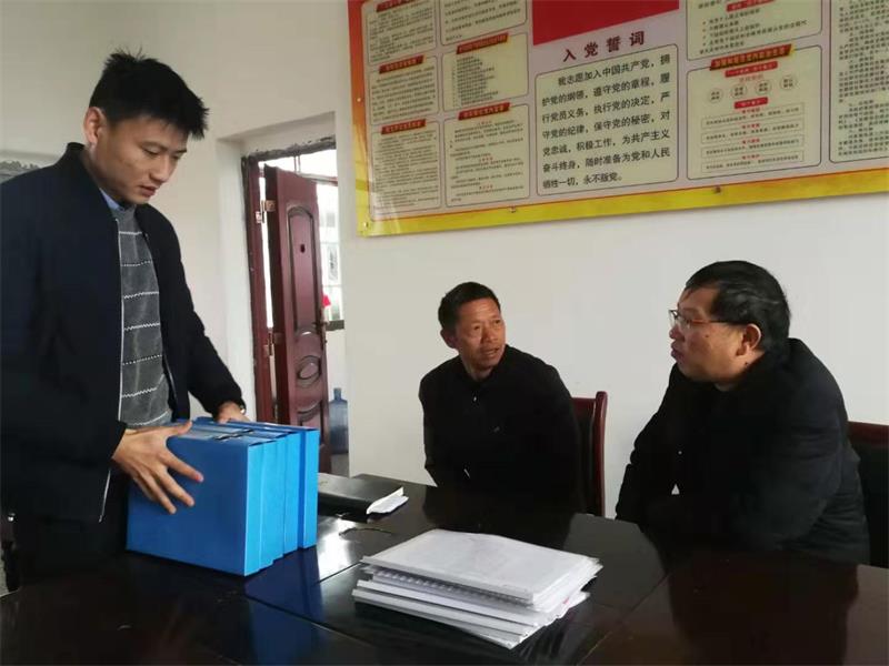 刘永格到牛马司镇督导脱贫攻坚等工作(图2)