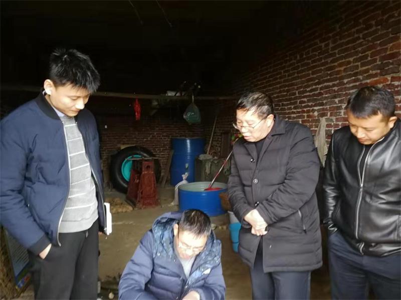 刘永格到牛马司镇督导脱贫攻坚等工作(图1)
