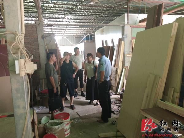团山镇开展“三合一”场所消防安全隐患排查行动(图1)