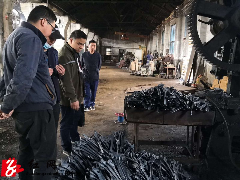 火厂坪市场监督管理所三措并举开展特种设备安全检查(图1)