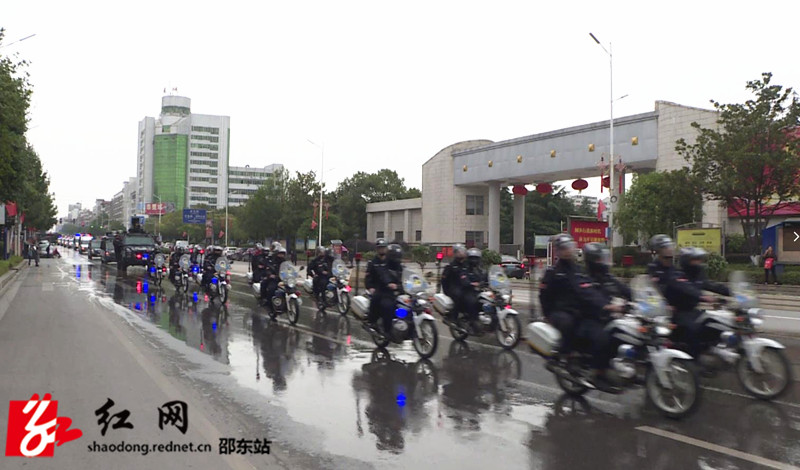 邵东公安开展拉动演练保平安(图1)