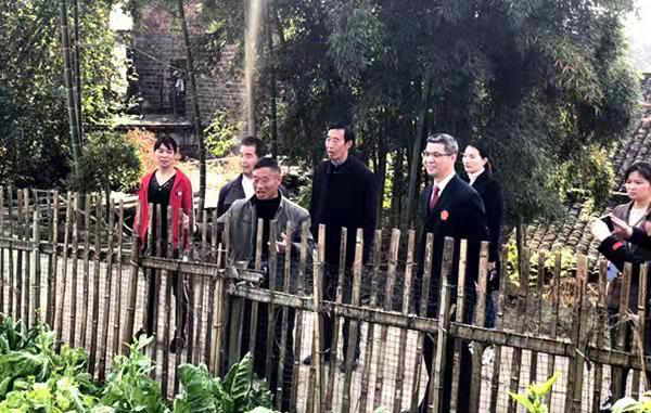 邵东法院：开庭到农家 真情暖民心(图5)