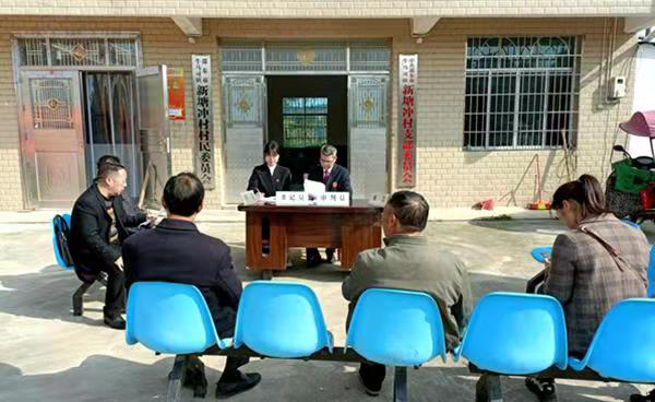 邵东法院：开庭到农家 真情暖民心(图3)