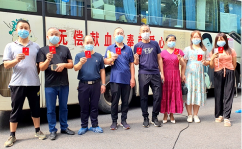 不惧烈日献热血 爱心汇聚暖金秋 邵东市5个单位成功献血近10万毫升(图11)