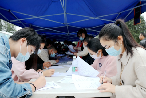 邵东市红十字会携手市教育系统300余人献血超11万毫升(图2)