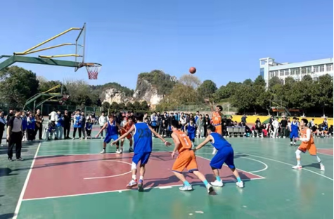 邵阳中职学校男子篮球比赛在邵东这个学校开赛(图8)