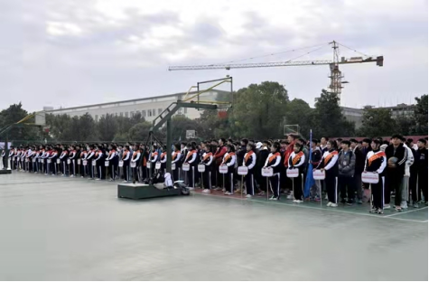 邵阳中职学校男子篮球比赛在邵东这个学校开赛(图1)