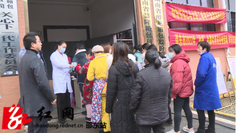 市总工会、市妇联联合开展“两癌”免费筛查进企业活动(图2)