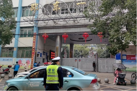 加强“护学岗”，密织“平安网”，邵东公安扎实开展护校安园工作(图3)