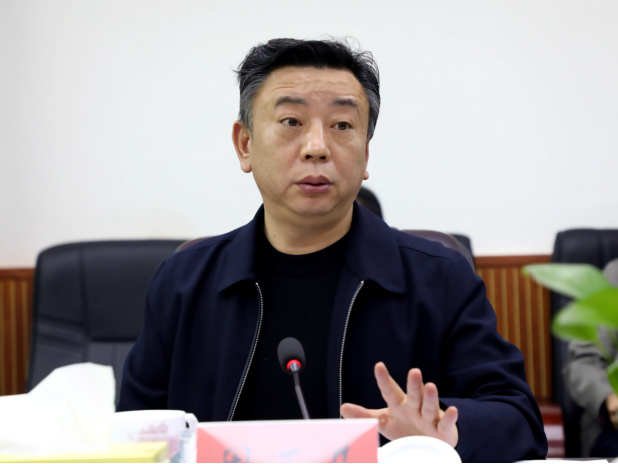 周玉凡主持召开邵东市人民政府2020年第5次政府常务会议(图2)