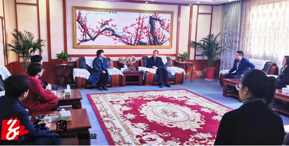 张皓来邵东走访慰问侨领及眷属(图1)