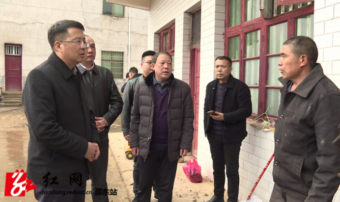 沈志定走访慰问困难群众(图2)