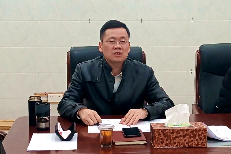 贺铁民参加指导市教育局党委民主生活会(图1)