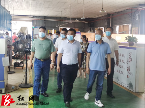 范志锋到水东江、杨桥、火厂坪等乡镇调研(图1)