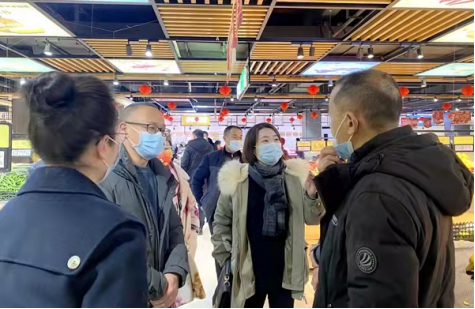 副市长龙薇薇督导节前安全生产、疫情防控和市场保供工作(图1)
