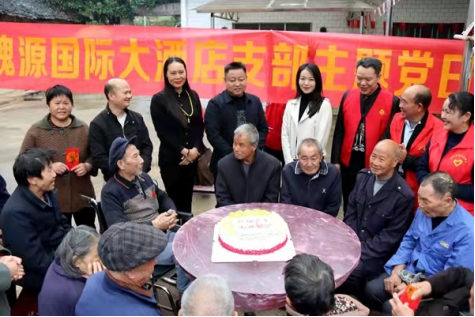 邵东市魏家桥镇：慰问团来了 敬老院里好热闹(图7)
