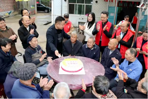 邵东市魏家桥镇：慰问团来了 敬老院里好热闹(图5)