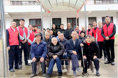 邵东市魏家桥镇：慰问团来了 敬老院里好热闹(图1)