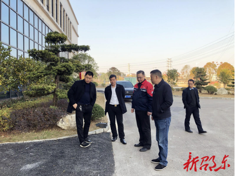刘家豪调研乡村振兴示范路建设(图2)