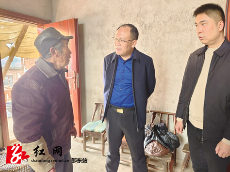 罗健康到火厂坪镇丰裕村督导春耕备耕、耕地抛荒治理、乡村振兴项目建设等工作(图4)