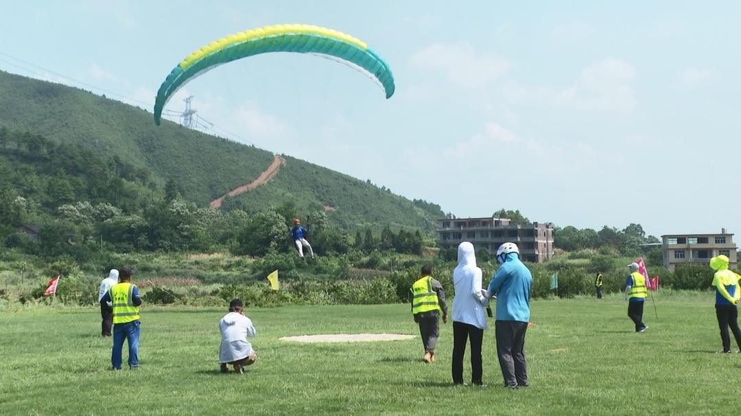 2023年湖南省湘飞滑翔伞定点联赛首站走进邵东(图4)