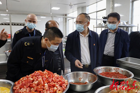 罗健康到火厂坪镇督查当前重点工作(图1)